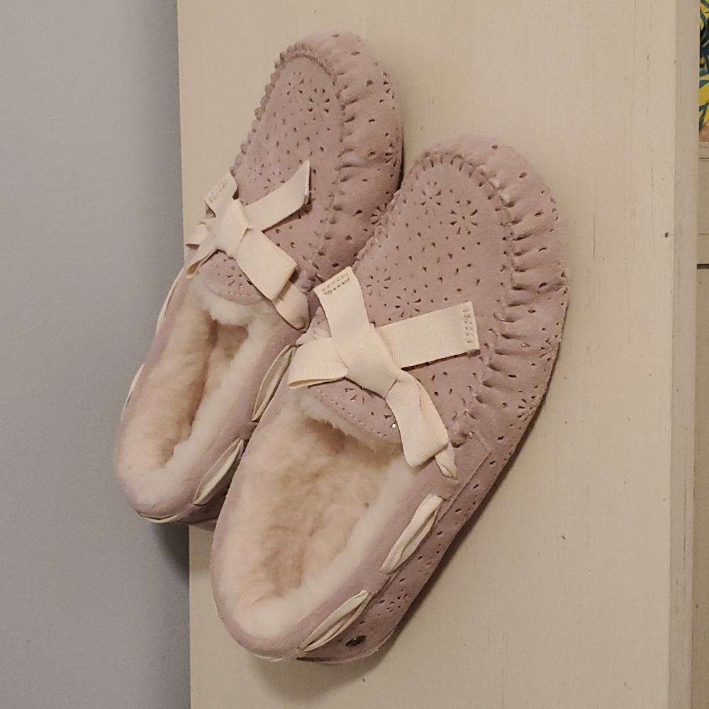 UGG Pure Dakota Sunshine Perforated Moccasin Slippers Women's Size 8
